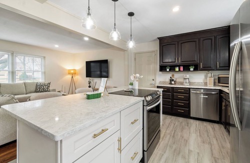 Nall Hills House | Nall Hills Gem! Great location & new interior!