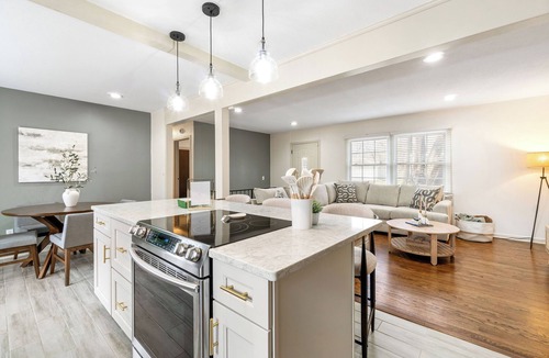 Nall Hills House | Nall Hills Gem! Great location & new interior!
