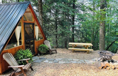 Sidney Cabin | Nama-Stay | A-Frame Glamping Site