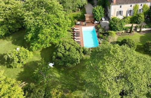 Issigeac House | NAMASTE COTTAGE