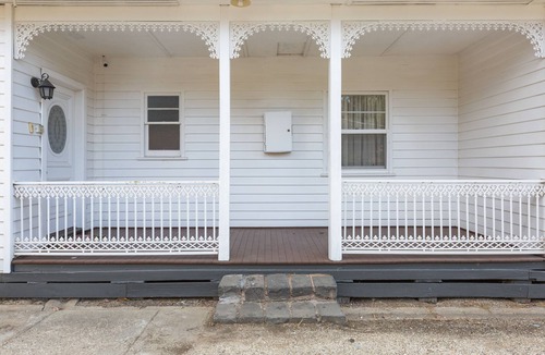 Mansfield Cottage | Nan's House - Mansfield Township