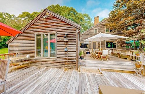 West Tisbury House | Nana’s Big Treehouse