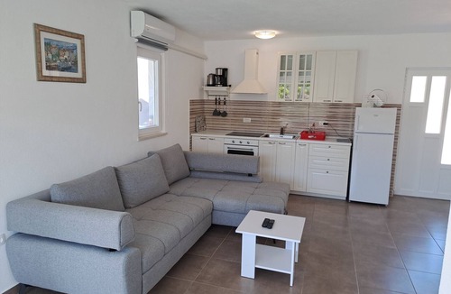 Mirce House | Nane Garden house with heated pool
