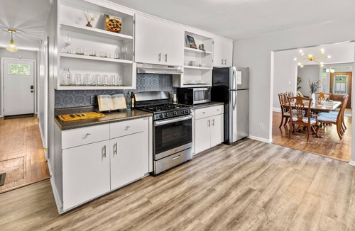 Central Gardens House | nAnnesdale Duplex #1 - Spacious & Central - 3bed, 2bath - 5 mins to Downtown!