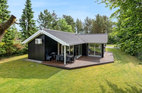 Haslevgarde House | "Nanni" - from the sea by Interhome