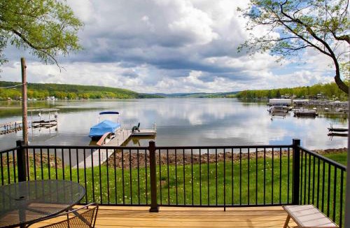 Dundee House | Nannie Bell's Cottage