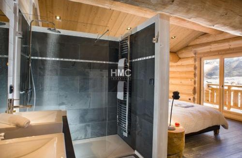 Superbolquere Ski Chalet | Nanook luxe montagnard sauna et jacuzzi