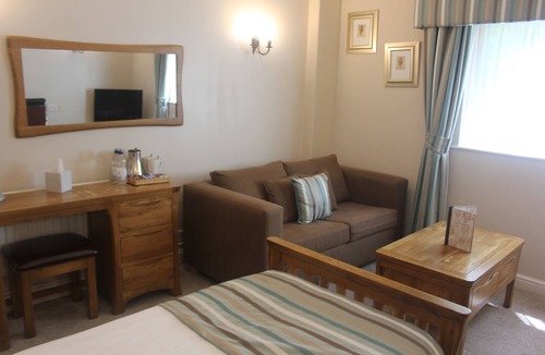 Dol-y-Gaer Hotel | Nant Ddu Lodge Hotel