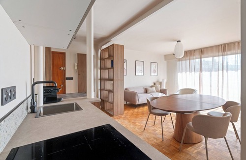Chemin de l'Ile Apartment | Nanterre - Modern 4-bedroom apartment