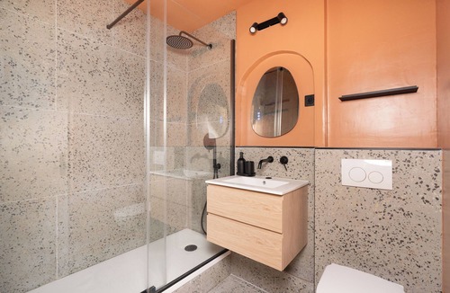 Chemin de l'Ile Apartment | Nanterre - Modern 4-bedroom apartment