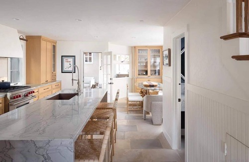 Beach Barber Tract House | Nantucket-Style Beach Home, Ocean Views and Rooftop Deck