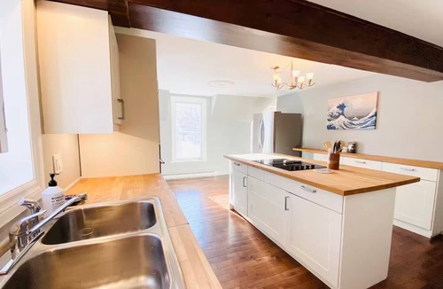 Hudson House | Nantucket-Style in Hudson: Beach Walks & Forest Trails, 1 step to Montreal Magic