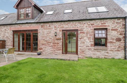 Kirriemuir House | Nantusi Cottage