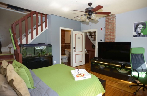 Springfield Bed & Breakfast | Naomi's Inn Bed & Breakfast