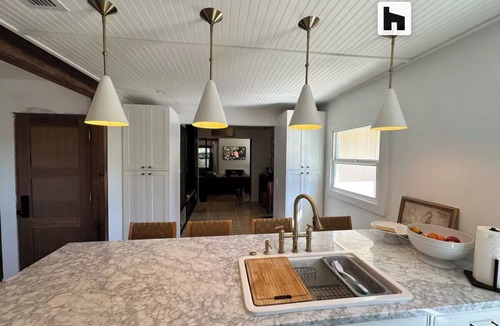 Napa House | Napa Valley Designer Retreat- close to downtown !nn