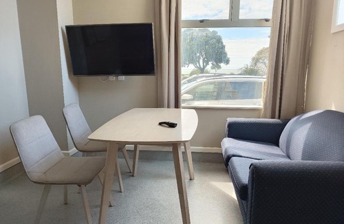 Napier Hostel | Napier Art House Backpackers