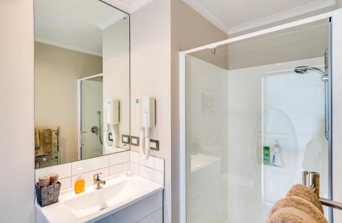 Eskdale Bed & Breakfast | Napier B&B - Tequila Sunrise