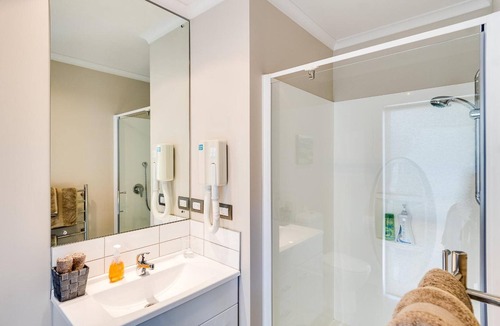 Eskdale Bed & Breakfast | Napier Bed & Breakfast Tequila Sunrise