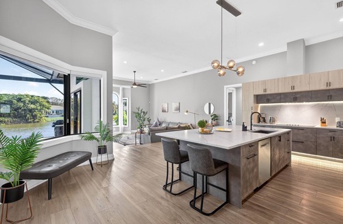 Palm River Estates House | Naples Dream Getaway !