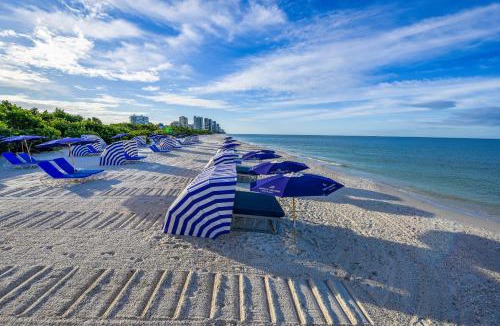 Pelican Bay Resort | Naples Grande Beach Resort