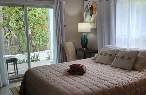 Rural Estates House | Naples' Hidden Gem