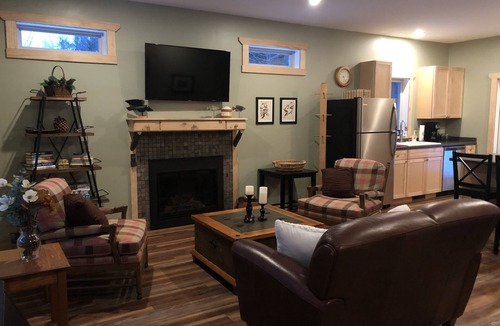 Naples House | Naples Valley Getaway-Private home with hot tub.