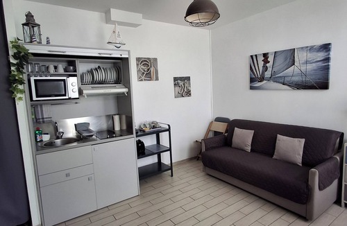 Port-Saint-Louis-du-Rhone House | NAPO MISTRAL 2 COMFORTABLE APARTMENT