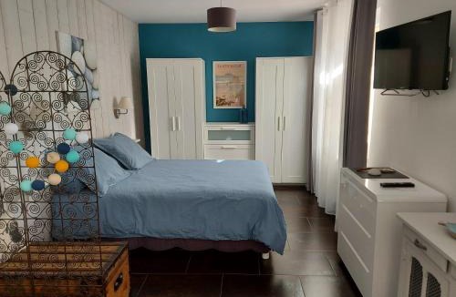 Narcastet House | NARCASTET 64