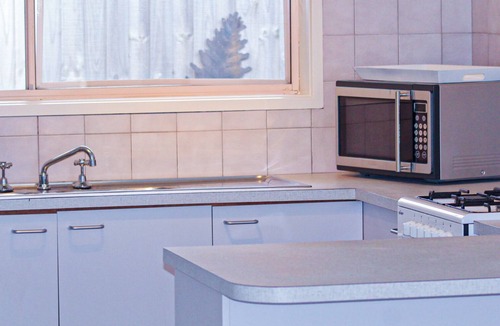 Narre Warren House | Narre Haven - Cosy and comfortable