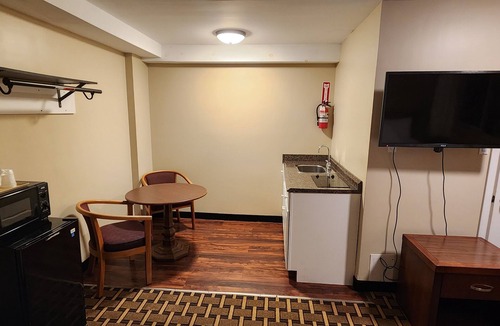 Ayer Hotel | Nashoba Valley Inn & Suites