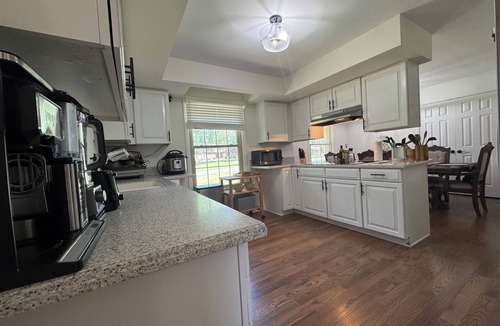Green Hill House | Nashville Adjacent & Peaceful!