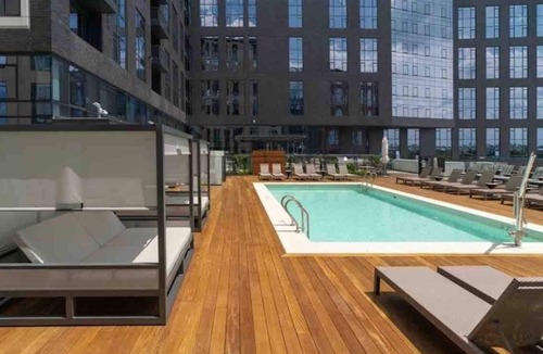 The Gulch Apartment | Nashville Central Luxe 2Bed 2Bath Suite