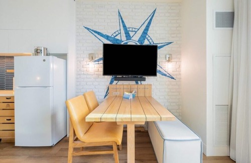 Sobro Apartment | Nashville | Honky Tonk Getaway | Pool & Downtown