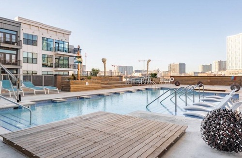 Sobro Apartment | Nashville | Honky Tonk Getaway | Pool & Downtown