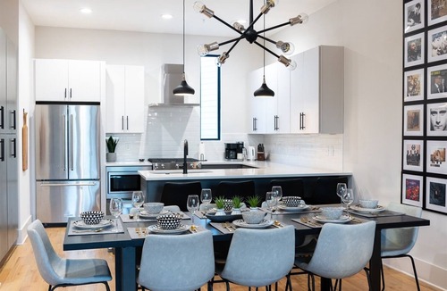 Hillsboro Village House | Nashville ideal group getaway