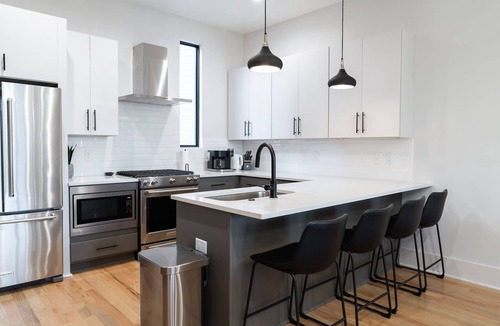 Hillsboro Village House | Nashville ideal group getaway
