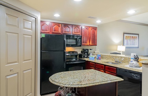 Pennington Bend Condo | Nashville | Live Music | Pool & Broadway | 2BR Condo