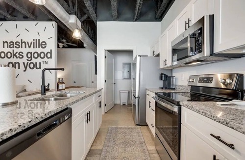 Nashville Condo | Nashville Looks Good On You