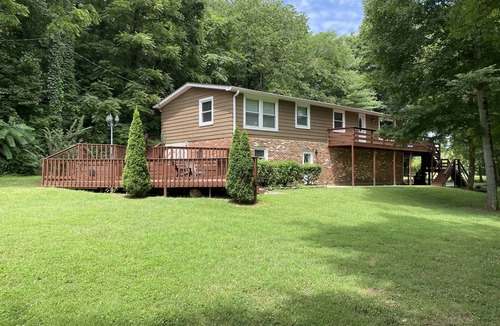 Brentwood House | Nashville’s Mill Creek Cottage Nolensville, TN