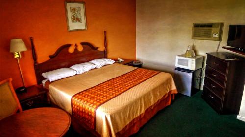 Yulee Hotel | Nassau Holiday Motel