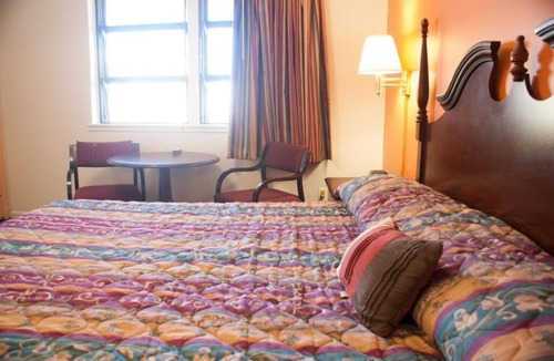 Yulee Hotel | NASSAU HOLIDAY MOTEL