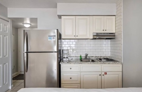 Wildwood Crest Hotel | Nassau Inn Beachfront
