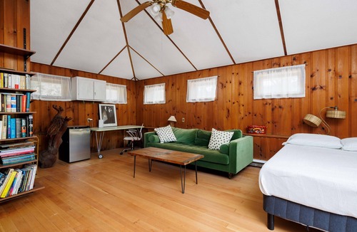 Cutchogue House | Nassau Point Summer Escape