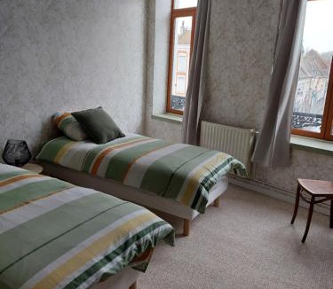 Aire-sur-la-Lys Apartment | Natif 4 personnes