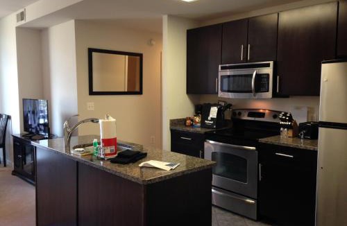Aurora Highlands Apartment | National at Pentagon City