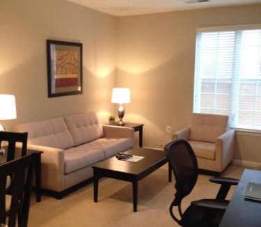 Aurora Highlands Apartment | National at Pentagon City