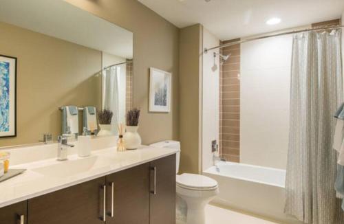 Aurora Highlands Apartment | National at Pentagon