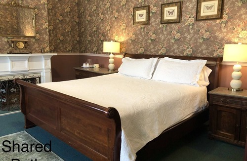 Lansing Bed & Breakfast | National Historic Landmark Inn 10 min from Ithaca & Cornell