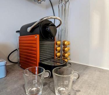 Le Coteau Apartment | Nationale 7, route des vacances