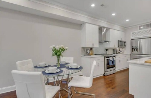 Trinidad Bed & Breakfast | "Nations Capitol Comfort - Your Corporate Quintessential Stay"
